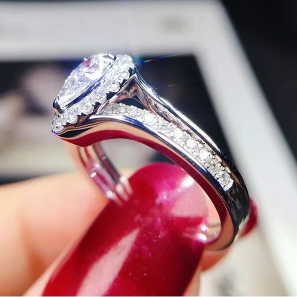 Valentines 925Silver Rings Pear Cut White Sapphire - Picture 2 of 3